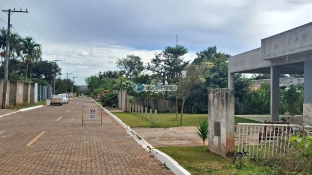 Casa no Condomínio Jardim Oriente
