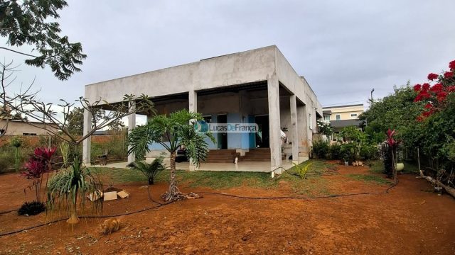 Casa no Condomínio Jardim Oriente