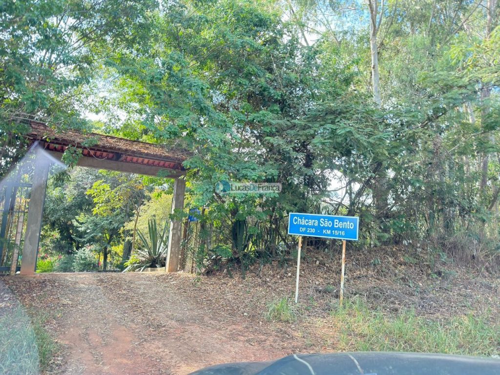 Chácara na região da Rajadinha (13)