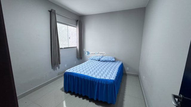 Casa na avenida Hugo Lobo