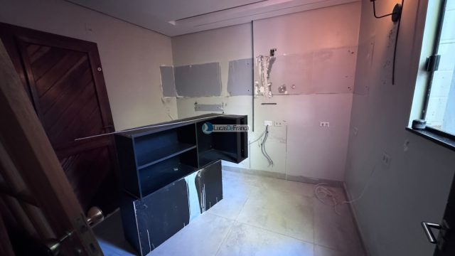 Casa na avenida Hugo Lobo
