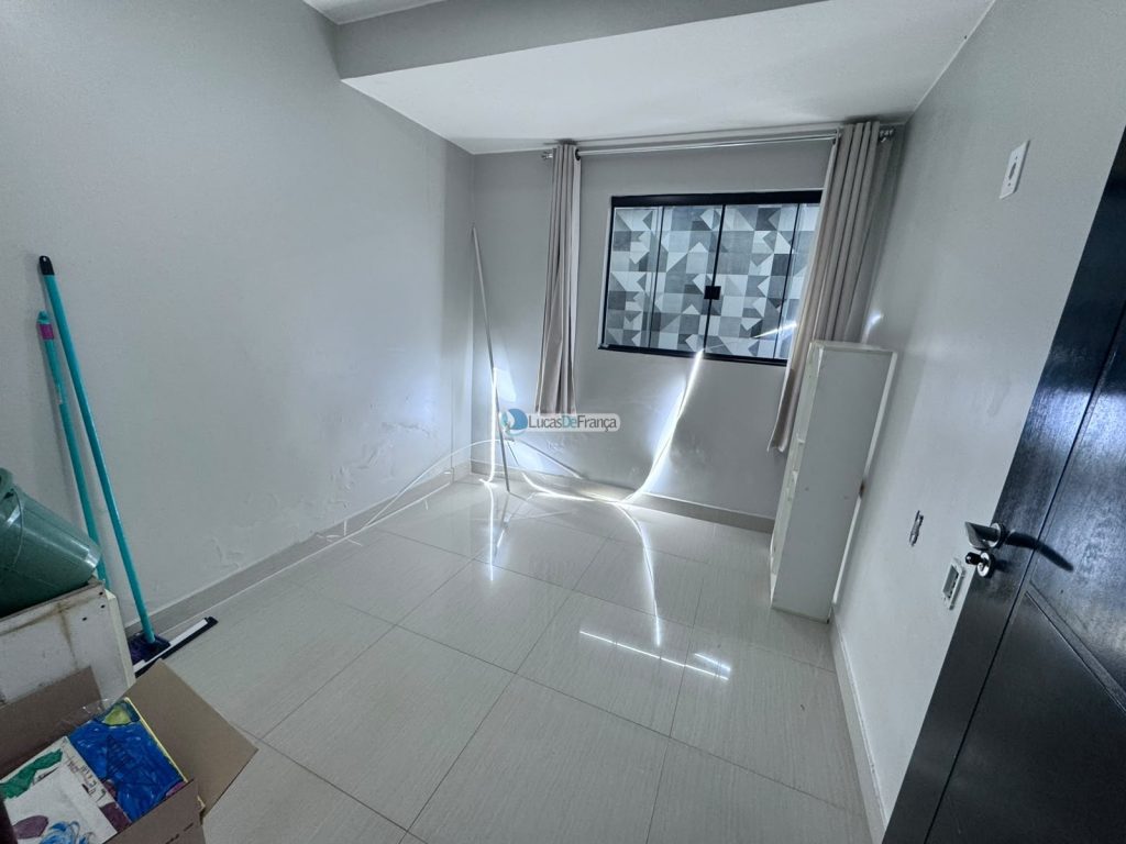 casa na avenida Hugo Lobo (25)