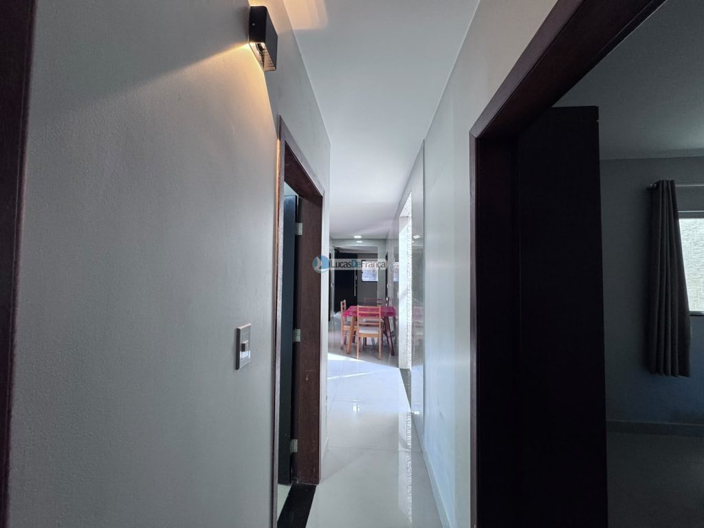 casa na avenida Hugo Lobo (34)