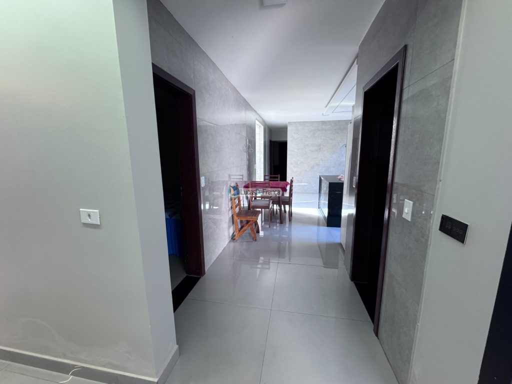 casa na avenida Hugo Lobo (6)
