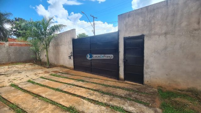 Casa com ampla área de 1.800 m² no Condomínio Núcleo Rural Sarandi