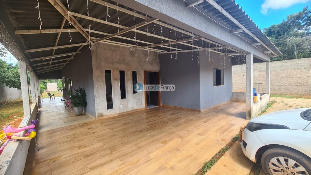 Casa com ampla área de 1.800 m no Condomínio Núcleo Rural Sarandi (32)