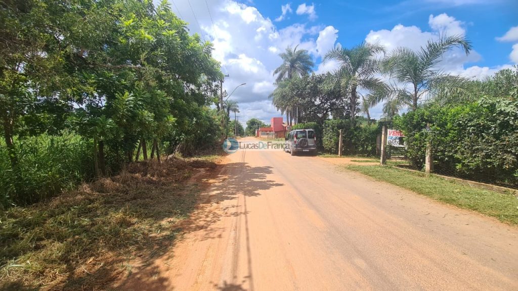 Casa com ampla área de 1.800 m no Condomínio Núcleo Rural Sarandi (33)