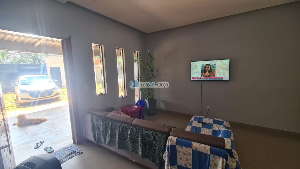 Casa com ampla área de 1.800 m no Condomínio Núcleo Rural Sarandi (38)