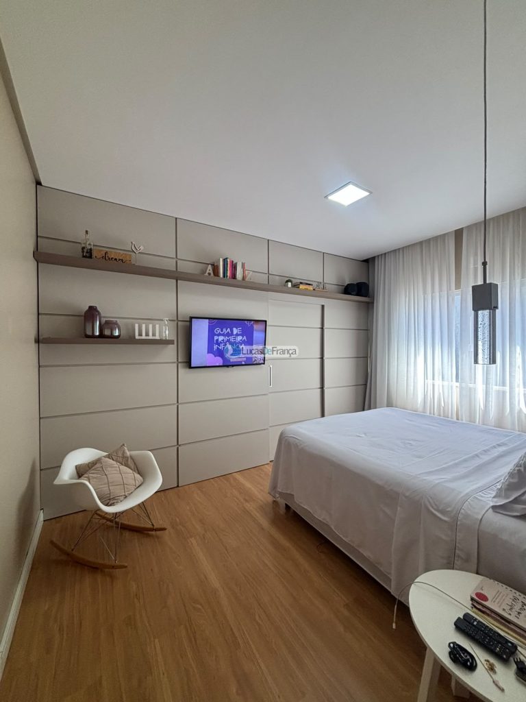 Casa de Alto Padrão à Venda no Condomínio Alto da Boa Vista (10)