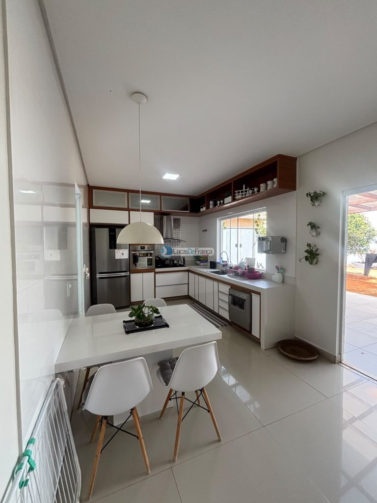 Casa de Alto Padrão à Venda no Condomínio Alto da Boa Vista (4)