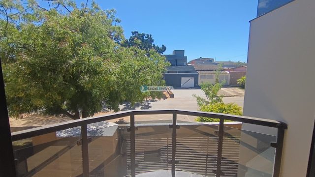 Casa de alto padrão no Setor Militar, em localização privilegiada, ao lado do Parque Sucupira.