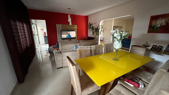 Casa no condomínio Serra Azul Sobradinho.