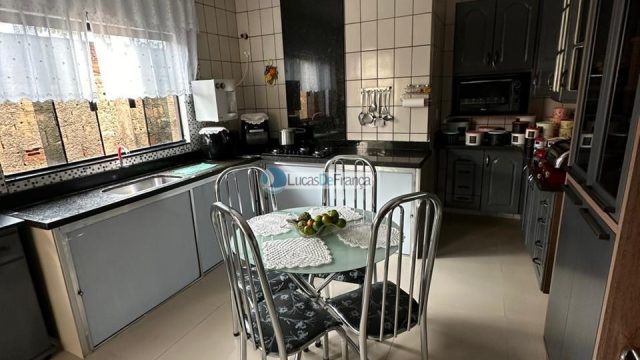 Casa no condomínio Serra Azul Sobradinho.