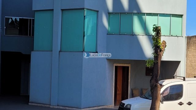 SOBRADO À VENDA NA VILA VICENTINA