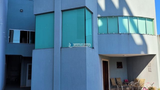 SOBRADO À VENDA NA VILA VICENTINA