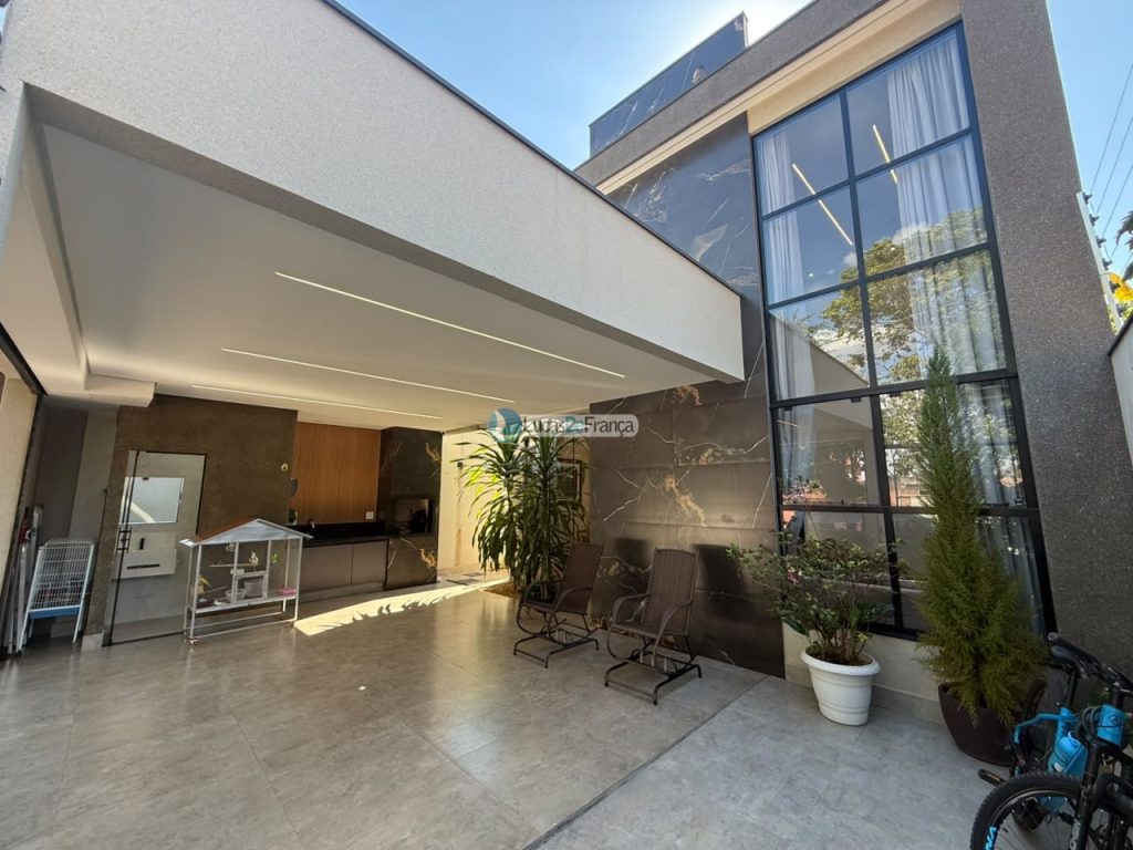CASA DE ALTO PADRÃO BURITIS IV – PLANALTINA-DF (1)