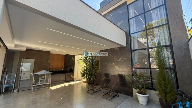 CASA DE ALTO PADRÃO BURITIS IV – PLANALTINA-DF