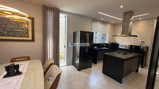 CASA DE ALTO PADRÃO BURITIS IV – PLANALTINA-DF