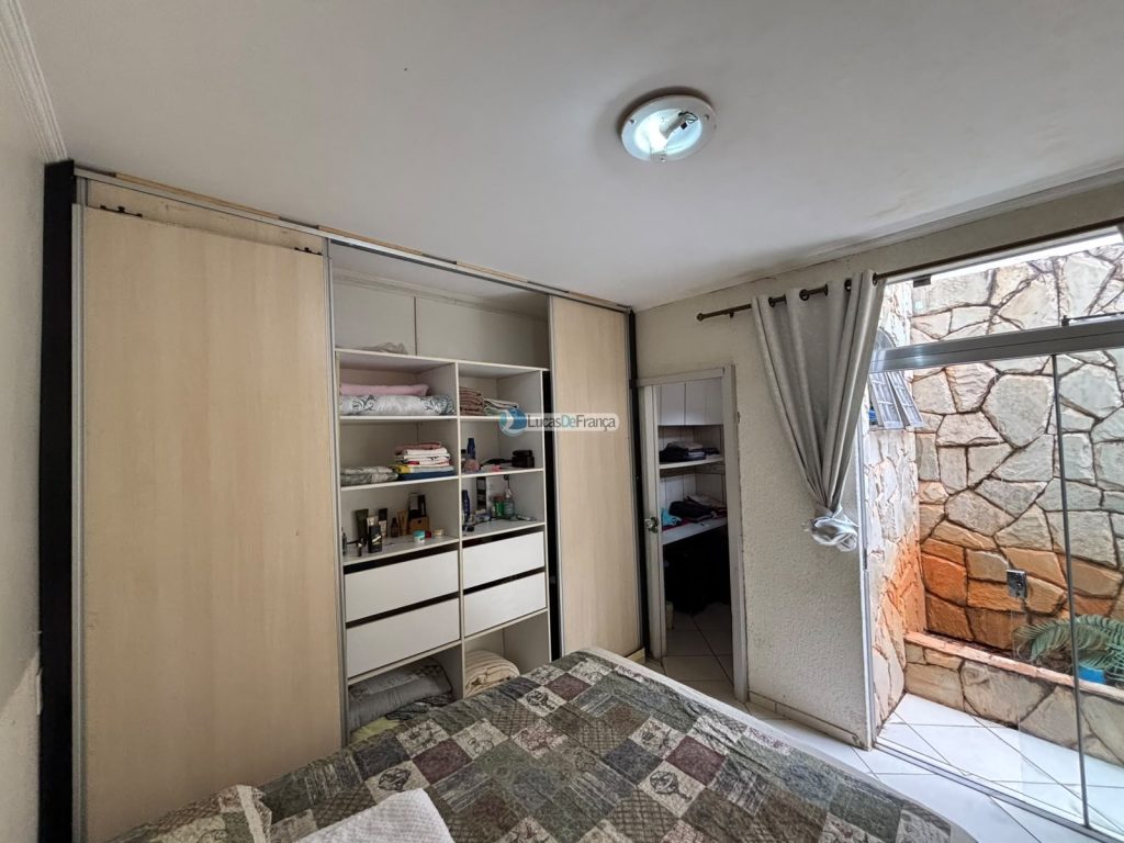 Casa de Laje e piscina - Arapoangas (12)