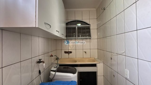 Casa de Laje e piscina – Arapoangas