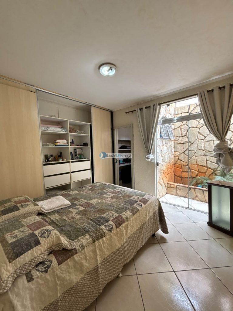 Casa de Laje e piscina - Arapoangas (9)