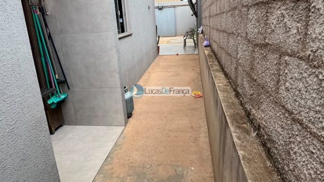 CASA EM PLANALTINA DE GOIÁS SUL