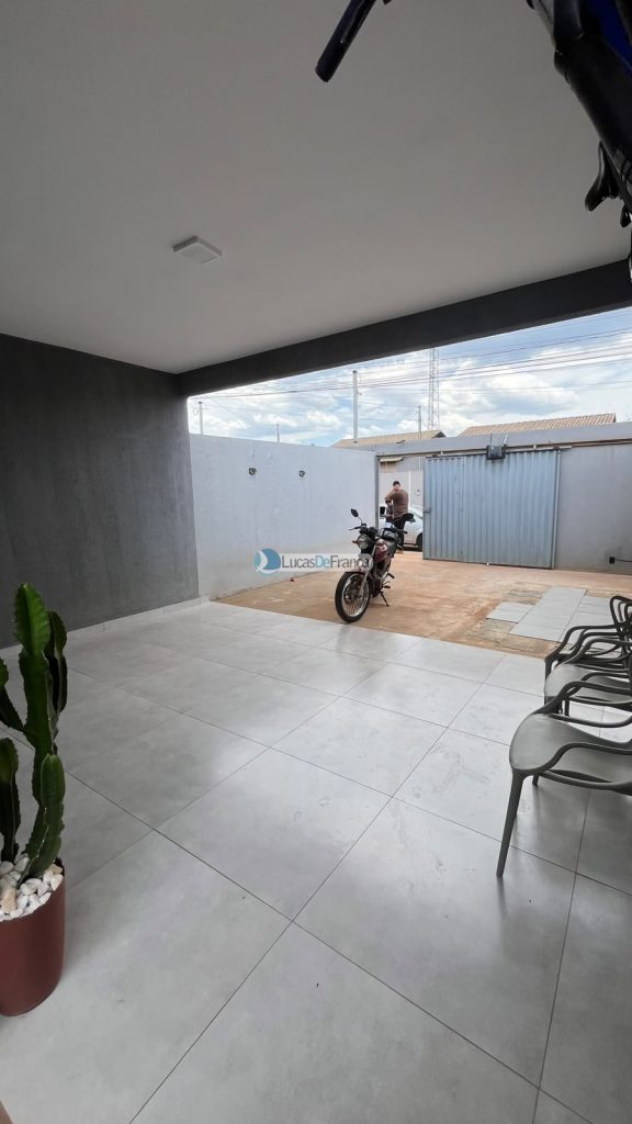 CASA EM PLANALTINA DE GOIÁS SUL (20)