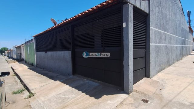 Excelente casa na Quadra 2 da Vila Buritis!