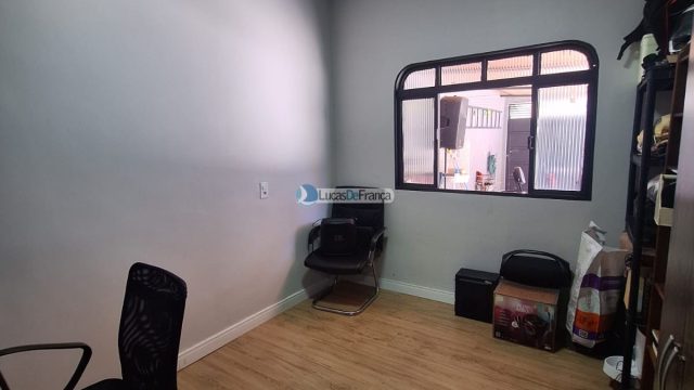 Excelente casa na Quadra 2 da Vila Buritis!