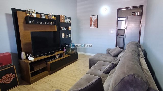 Excelente casa na Quadra 2 da Vila Buritis!