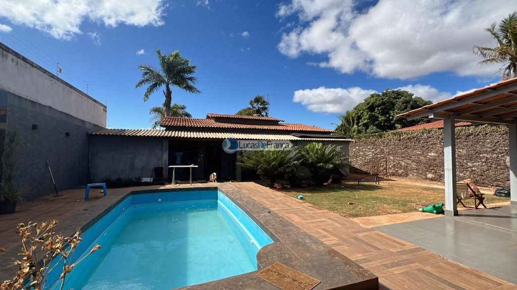 CASA NO SAMAÚMA – PLANALTINA-DF (1)