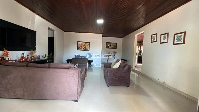 CASA NO SAMAÚMA – PLANALTINA-DF