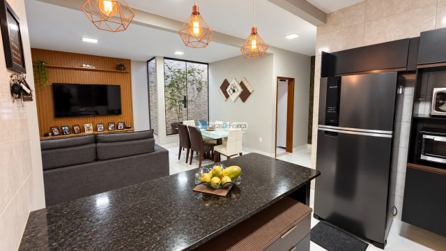 CASA PADRÃO MODERNO ESTRUTURA PARA SEGUNDO PAVIMENTO